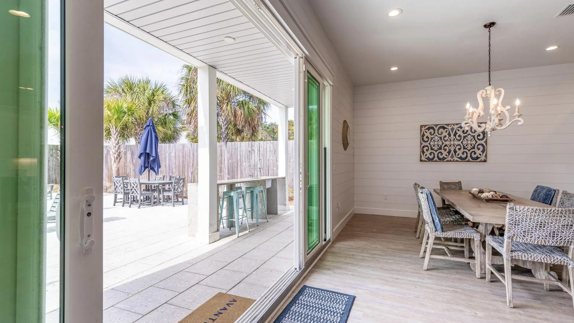 Four Suns By Avantstay 5 Mins To Beach Occ 20 Arcade Game Ping Pong Bbq Pool Destin Holiday home